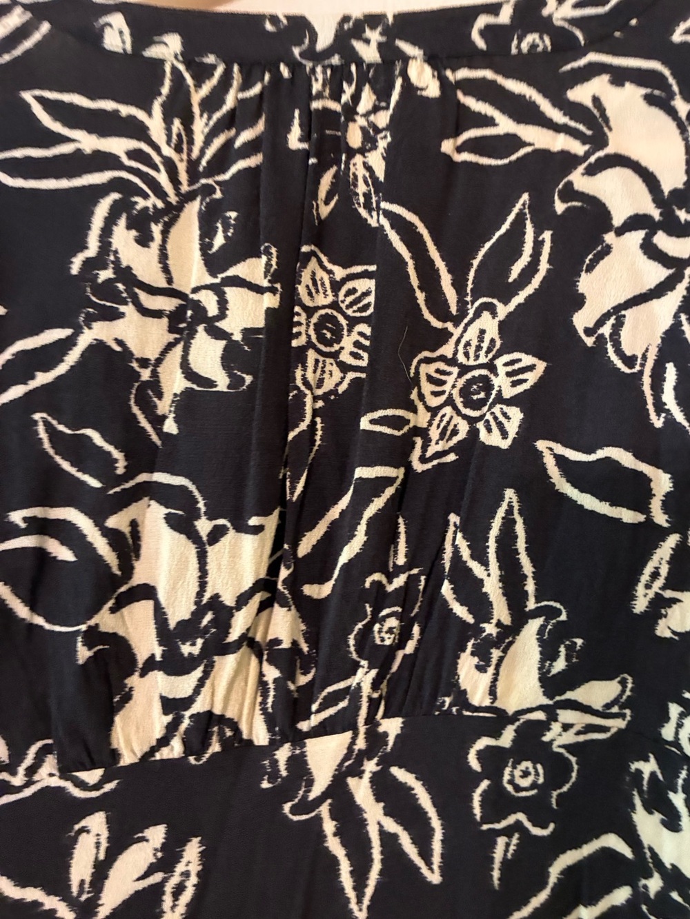 Ba&sh Sessee Floral-Print Blouse in Black and Ecru, Size US 4. - Picture 9 of 12
